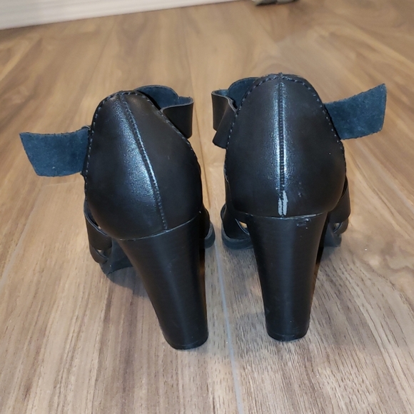 Report Heeled Sandals - Picture 6 of 6